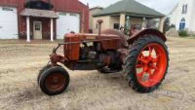 1938 Case RC Sunburst Flathead - Foundation Tractor